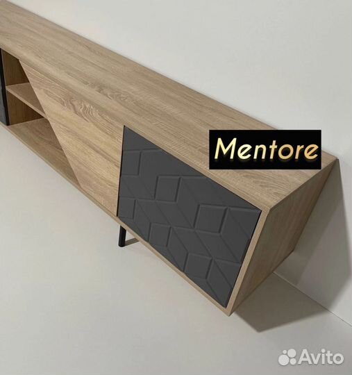 Тумба тв Bravo на опорах