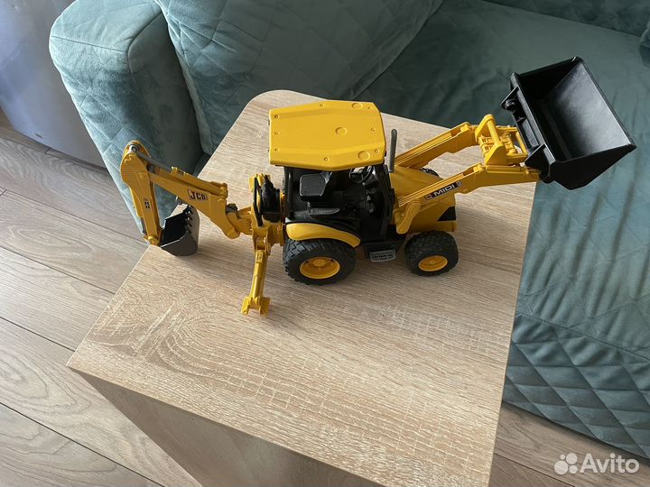 Детские игрушки трактор