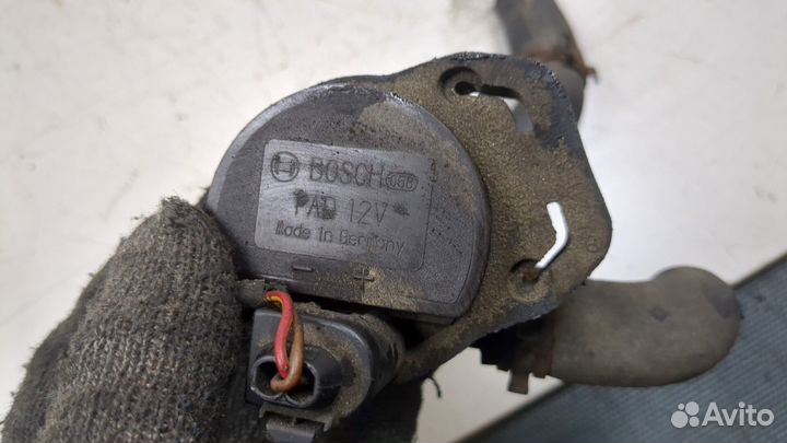 Насос водяной Mercedes C W204