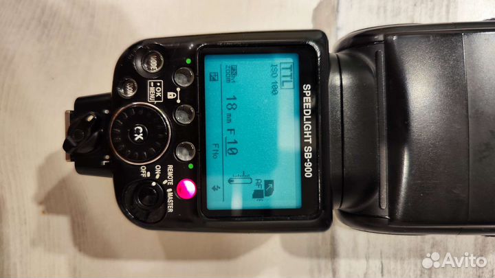 Вспышка Nikon sb 900