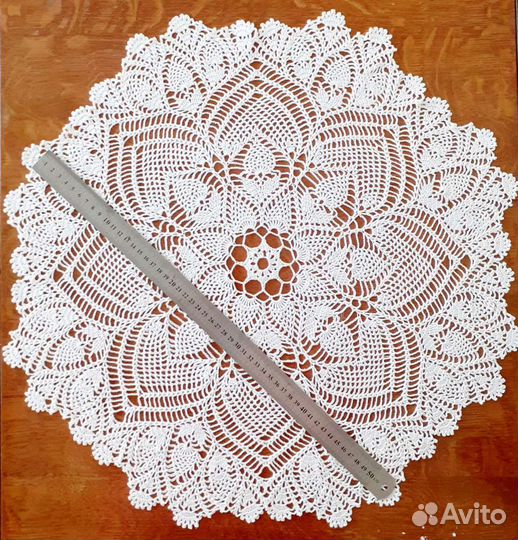Салфетки вязаные крючком большая 59 см и ср.42 см