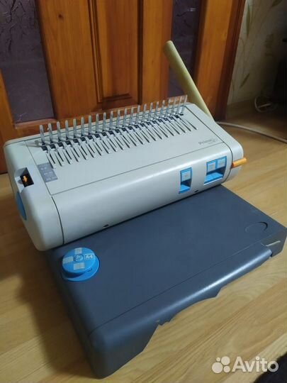 Брошуратор, скоросшиватель