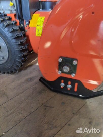 Снегоуборщик бензиновый самоходный бу
