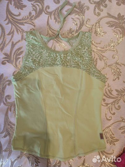 Спортивная одежда Nike, Reebok, demix