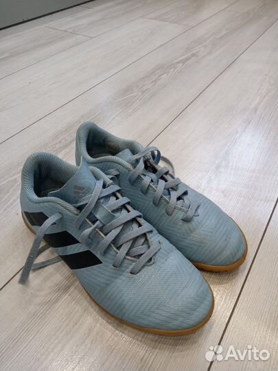 Футзалки adidas 33