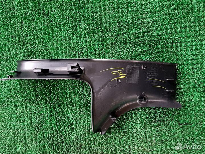 Накладка на порог салона лев. Mercedes-Benz C-clas