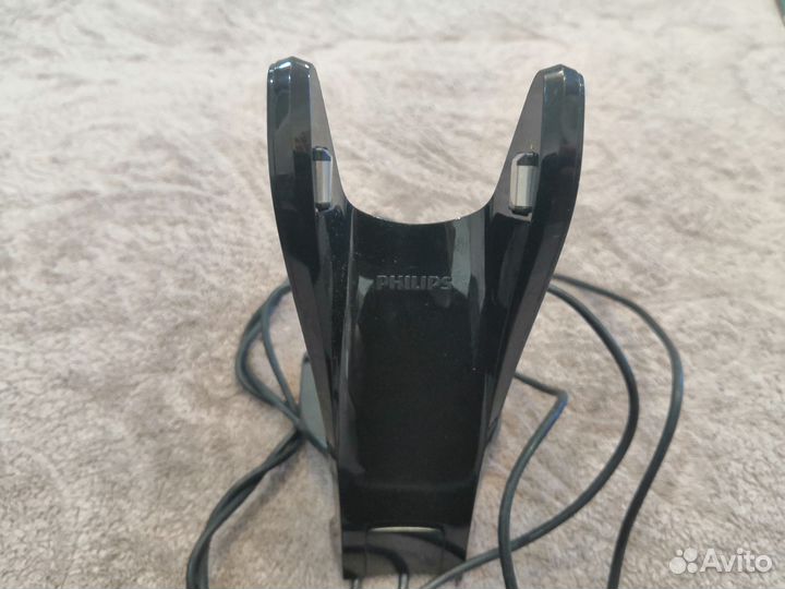 Зарядное устройство для бритвы Philips 15v