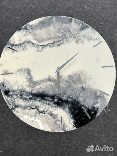 Часы из эпоксидной смолы 50 см