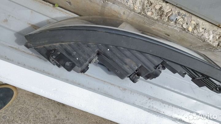 Фара на hyundai ix35