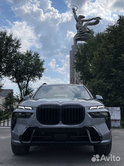BMW X7 3.0 AT, 2022, 6 900 км