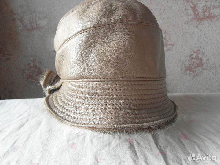 Шляпа кожаная