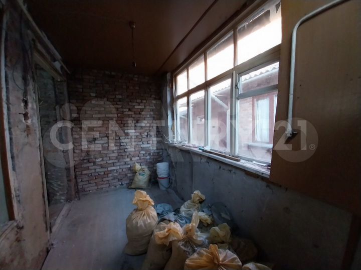 4-к. квартира, 72 м², 1/1 эт.