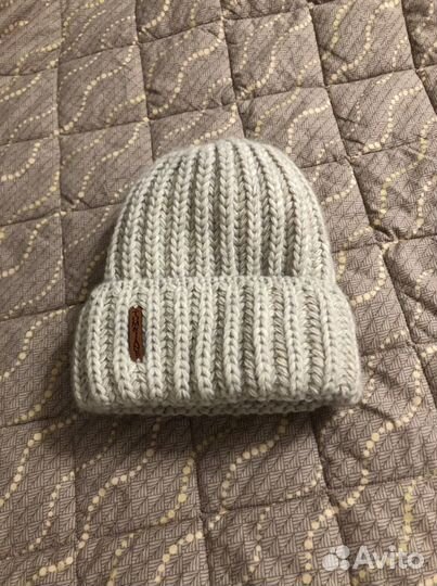 Женская зимняя шапка на флисе