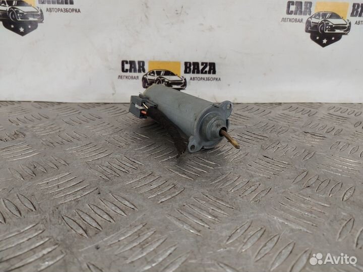 Моторчик регулировки сиденья Volvo S40 II