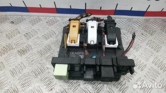 Блок комфорта volkswagen passat B7 (ZML12M302)