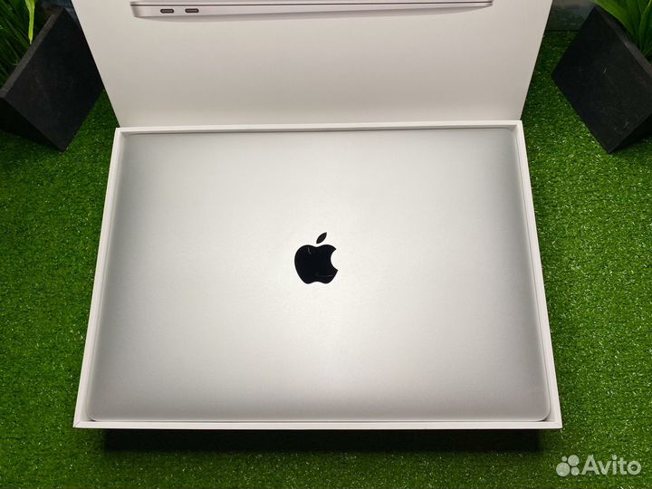 MacBook Air 13 2021 m1 Идеал/77-циклов