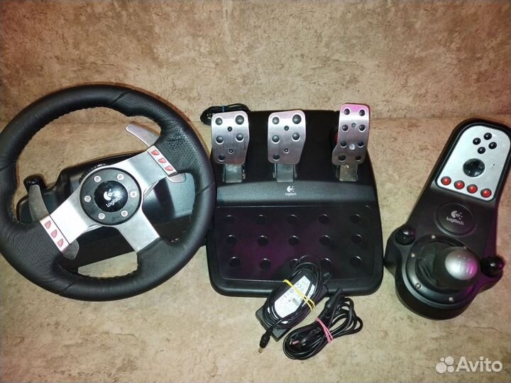 Logitech G27 Racing Wheelруль с педалями и кпп