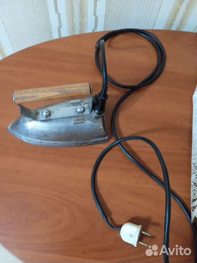 Утюг б/у СССР рабочий