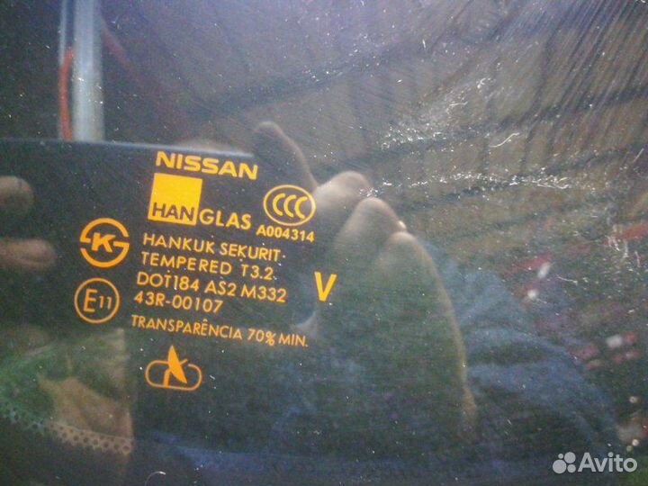 Стекло кузовное глухое заднее Nissan Almera