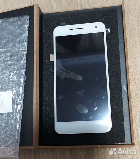 Экран в сборе С тачскрином для wileyfox spark