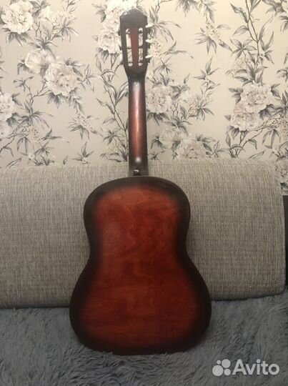 Гитара акустическая