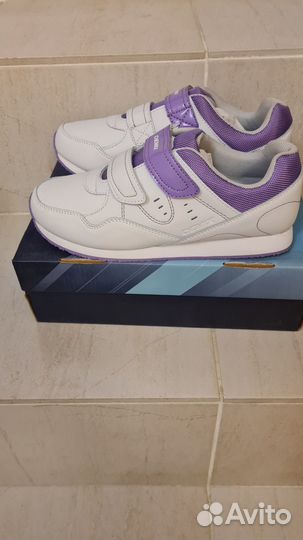 Кросс для девочки demix35раз оригинал налипучках