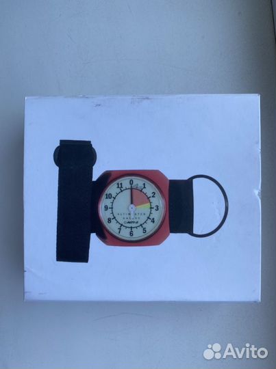 Высотомер парашютный