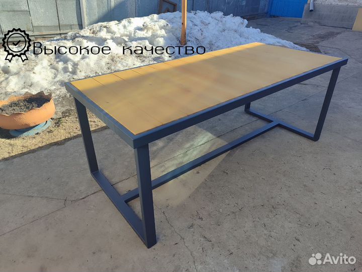 Столик уличный