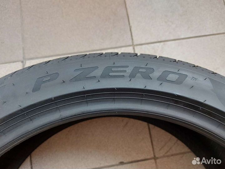 Pirelli P Zero 275/35 R20 и 245/40 R20