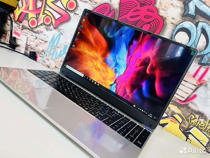 Новый Ноутбук