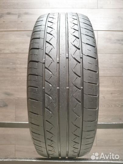 Bridgestone B650AQ 215/65 R15 96T