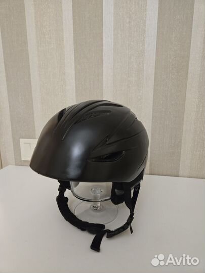 Шлем горнолыжный Gyro G10