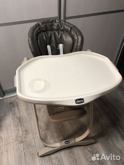 Детский стульчик для кормления