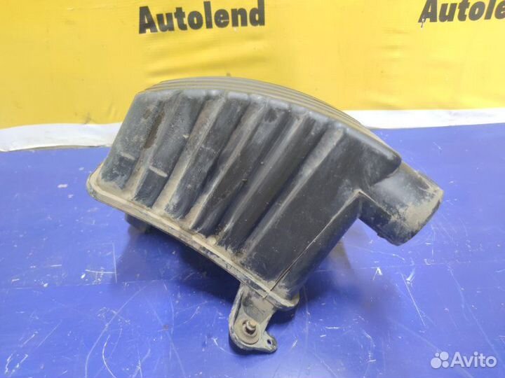 Резонатор воздушного фильтра Ford Mondeo 3 седан