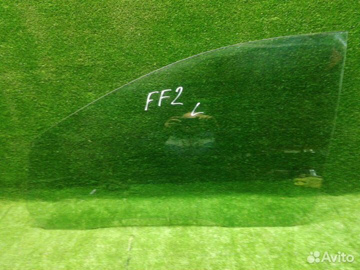 Стекло двери переднее левое Ford Focus 2 седан 1.8