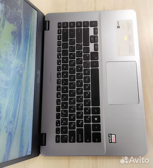 Ноутбук Аsus как новый, 8гб, ssd 128, full hd