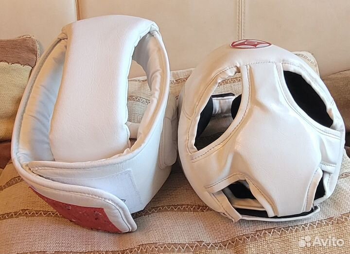 Шлем для единоборств