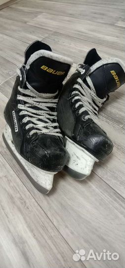 Хоккейные коньки bauer supreme s140