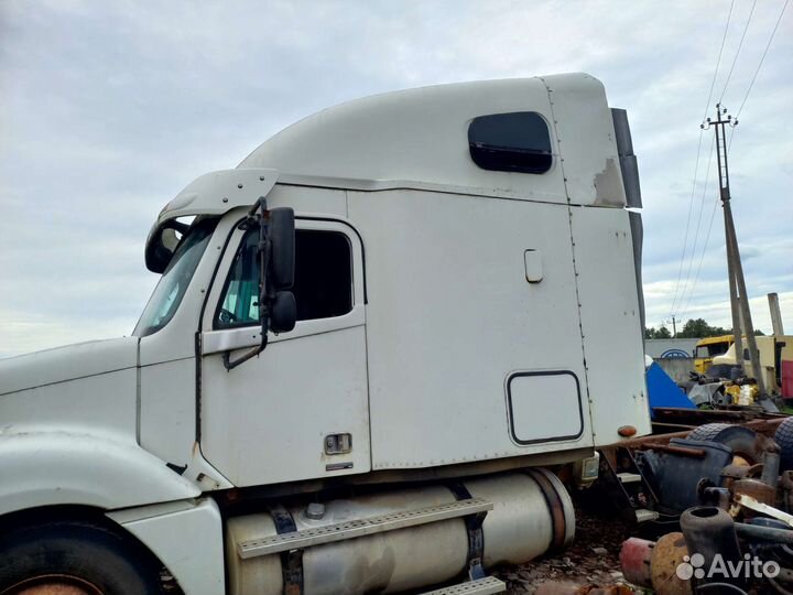 Кабина freightliner фредлайнер
