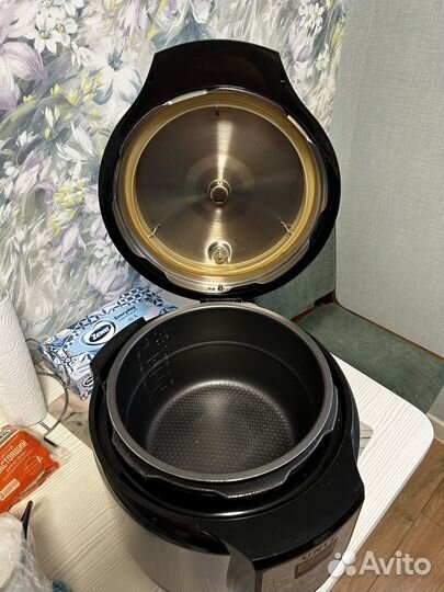 Мультиварка скороварка с давлением unit USP-1040 D