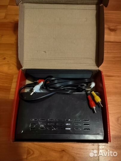 Приемник цифровой эфирный DVB-T2+С praktis-168