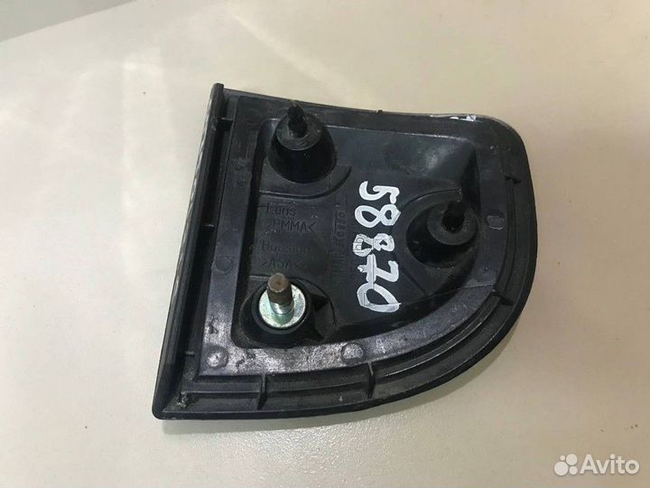 Светоотражатель в бампер задний левый