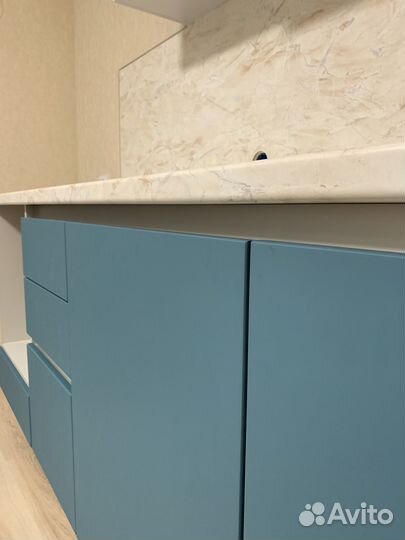 Кухонный гарнитур. Кухня без ручек ксп:34556