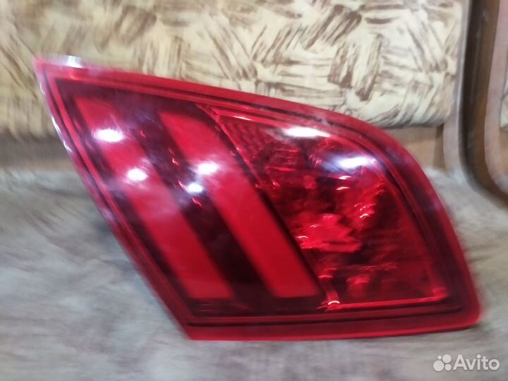 Peugeot 308 t9 фонарь левый на крышку багажника