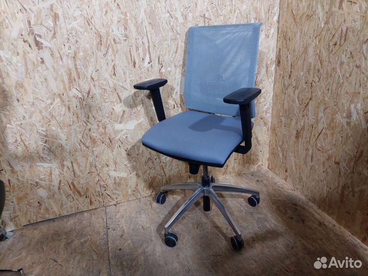 Компьютерное кресло аresline, Италия