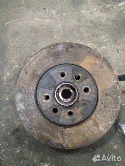 Тормозной диск передний левый Opel Astra H хетчбэк