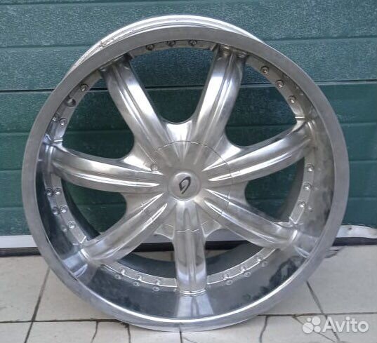 Диск литой радиус 22. на американцев