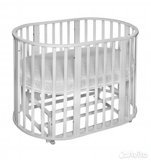 Детская кроватка с маятником