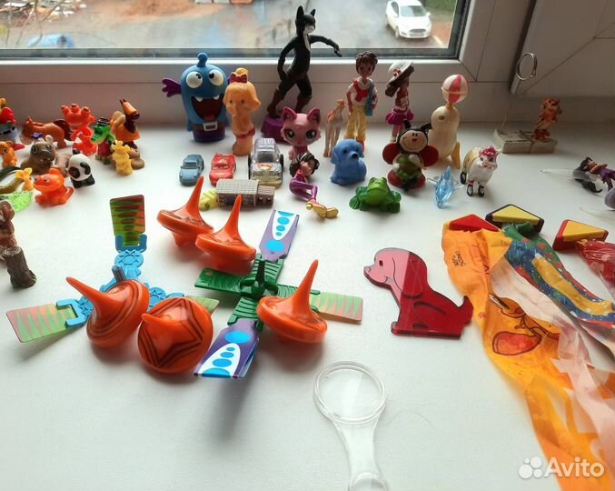 Игрушки киндер сюрприз и другие