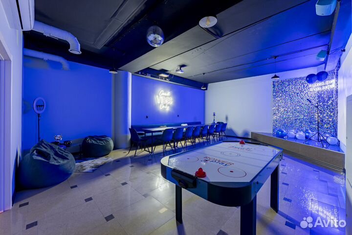 Лофт в аренду для праздников с караоке